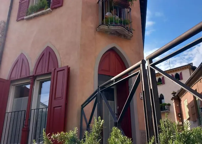 La Casina Delle Olghe 3 Oasi Di Pace E Relax Sulle Colline Moreniche Del Garda
