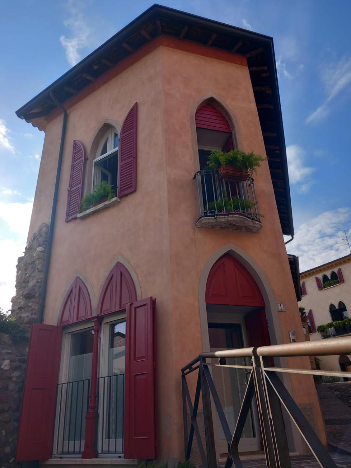 Ferienhaus La Casina Delle Olghe 3 Oasi Di Pace E Relax Sulle Colline Moreniche Del Garda *